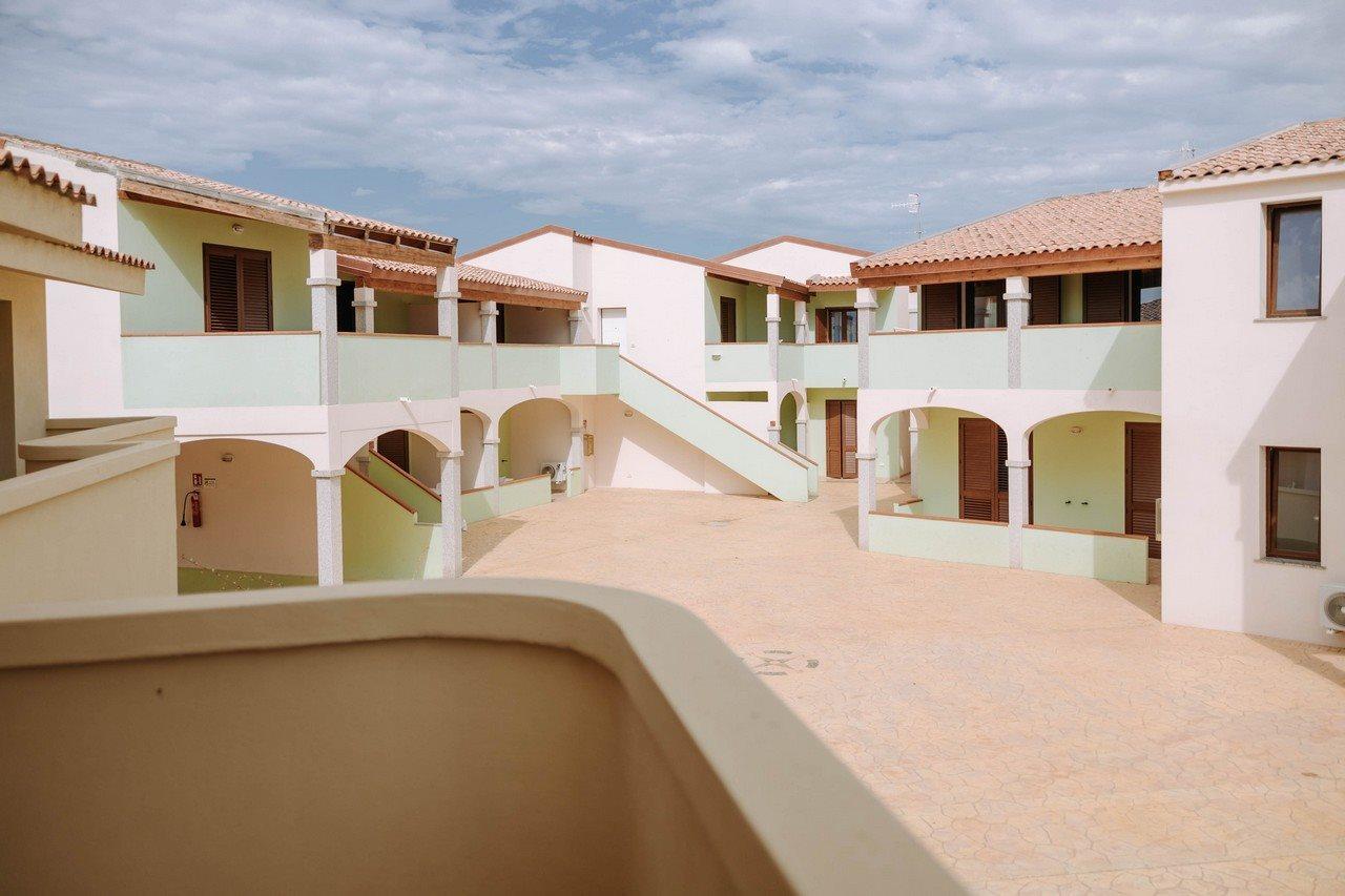Baia Delle Mimose Aparthotel Badesi Kültér fotó