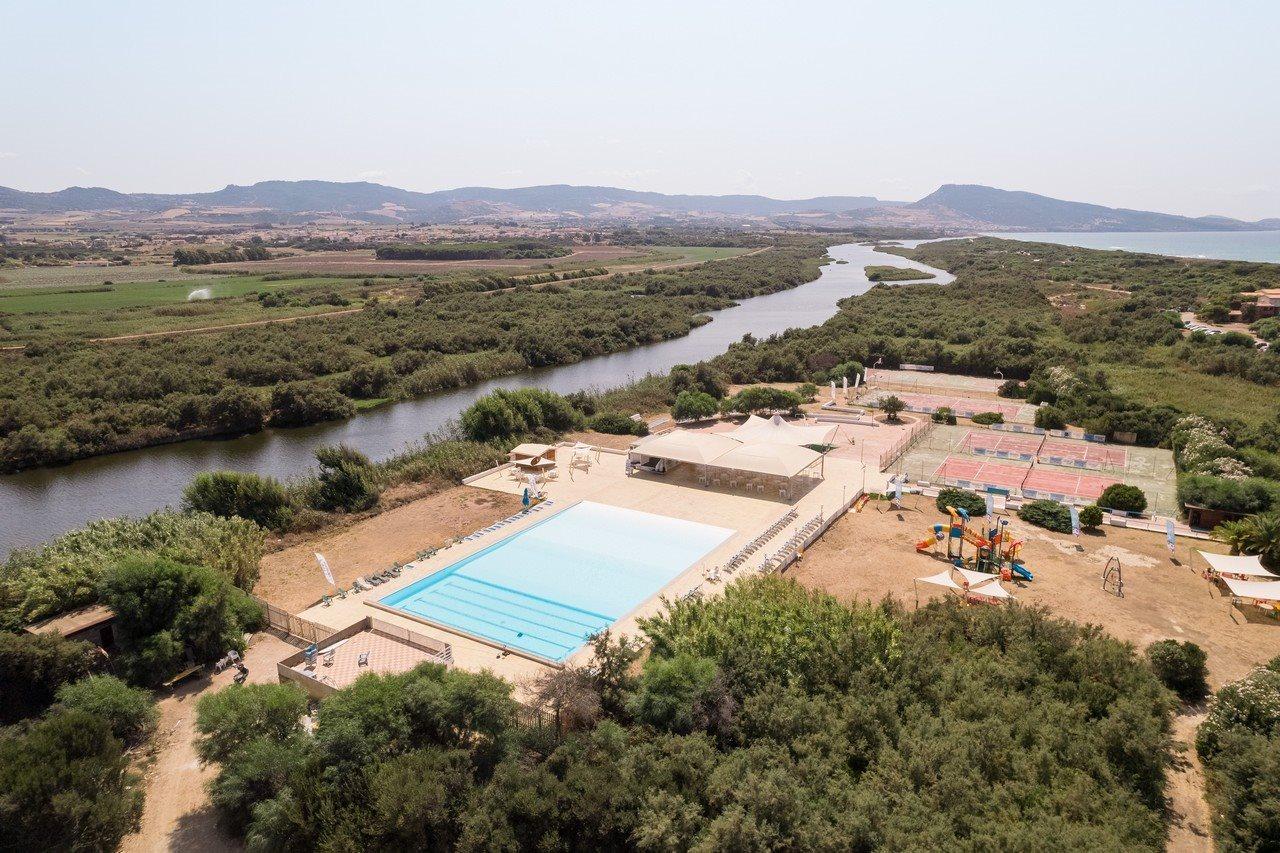 Baia Delle Mimose Aparthotel Badesi Kültér fotó
