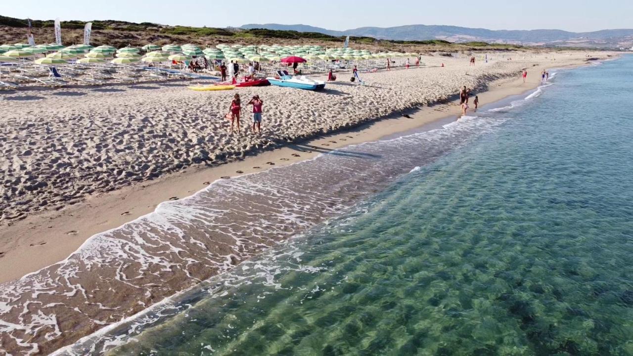 Baia Delle Mimose Aparthotel Badesi Kültér fotó