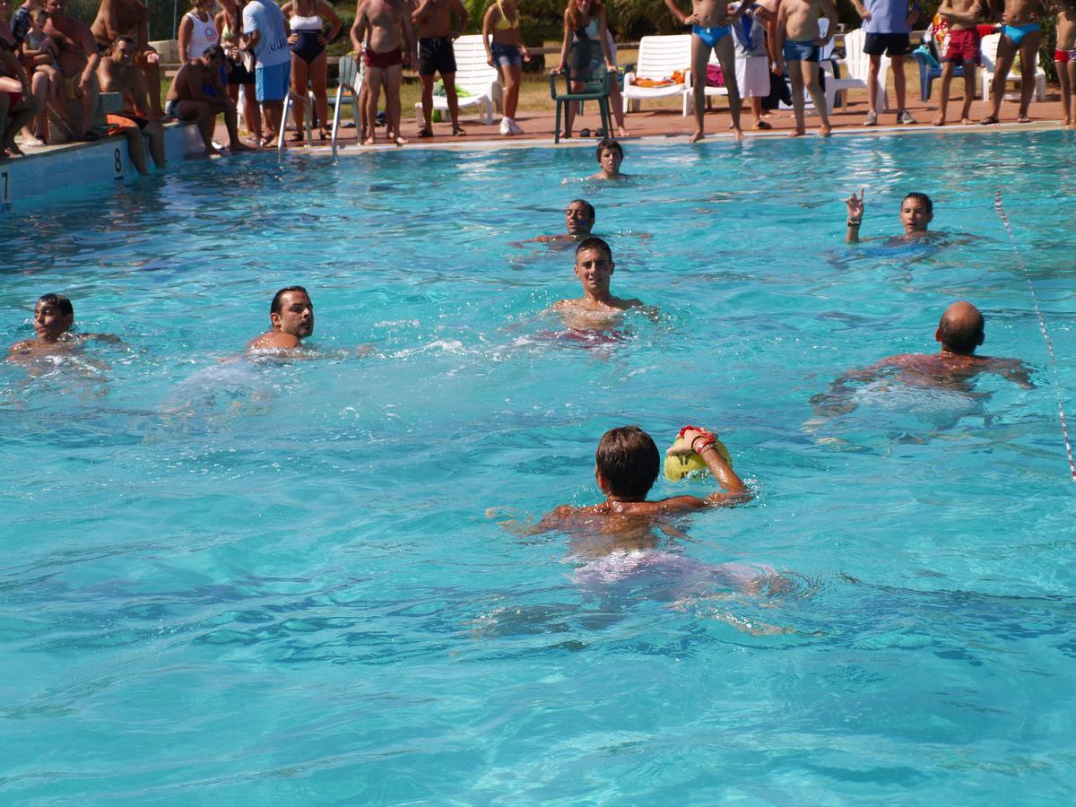 Baia Delle Mimose Aparthotel Badesi Kültér fotó