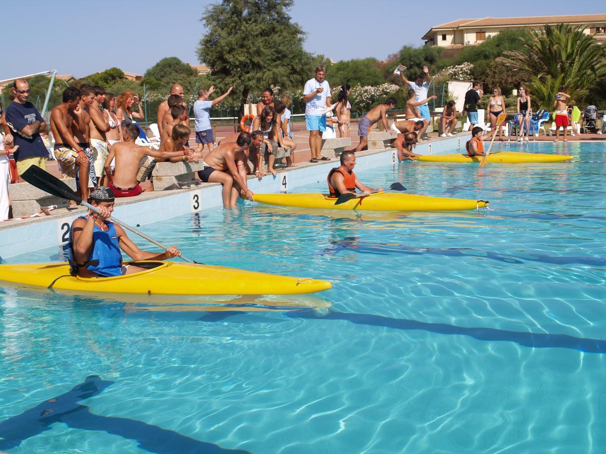 Baia Delle Mimose Aparthotel Badesi Kültér fotó